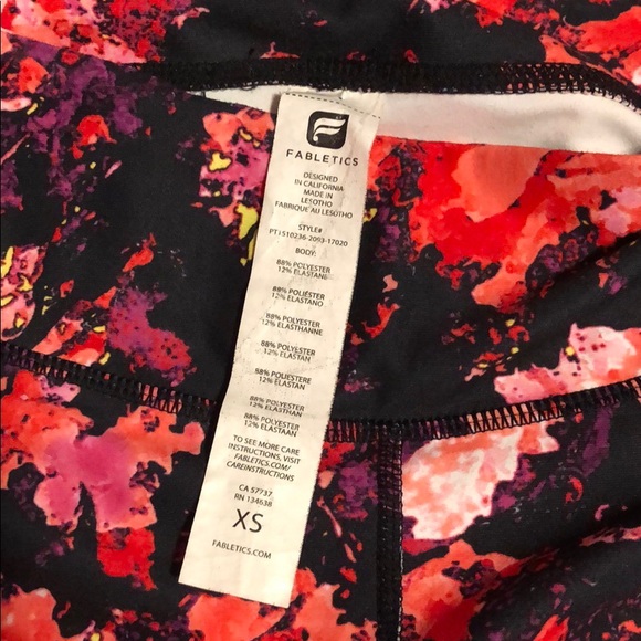 Fabletics cropped leggings - Picture 5 of 5